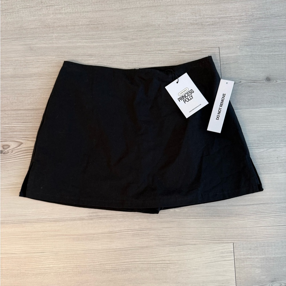Princess Polly Gigi Skort Black - Picture 2 of 4